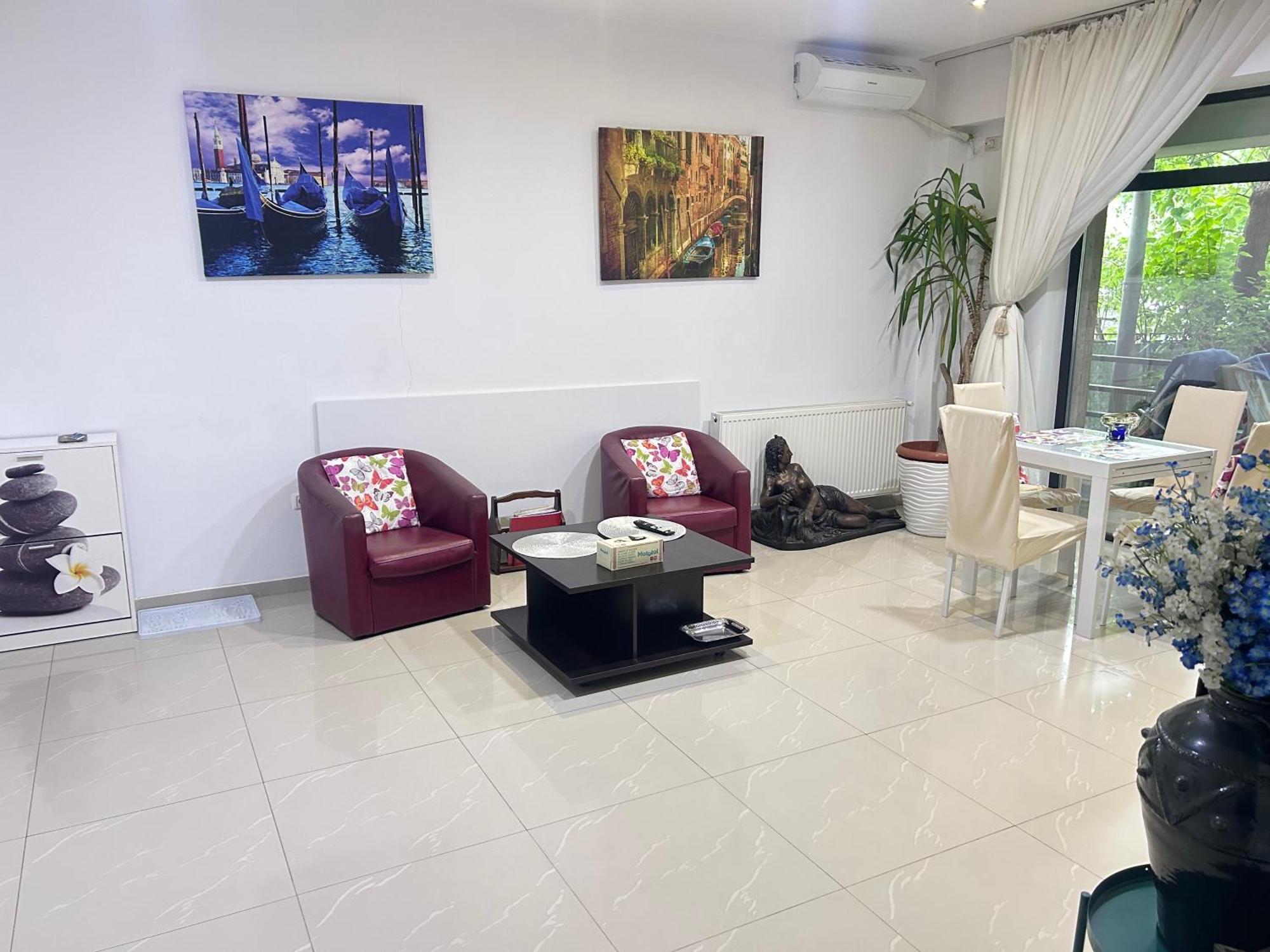 City Park Residence Κονστάντζα Εξωτερικό φωτογραφία